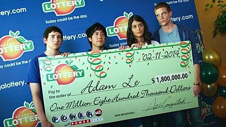 高中生买彩票中1000万大奖, 可他们却高...