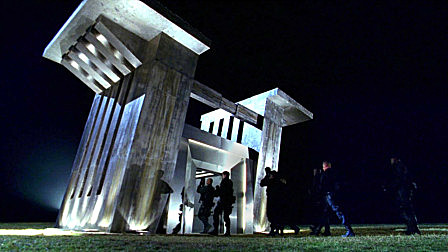 沙漠惊现神秘方舟，能将人类传送到火星...