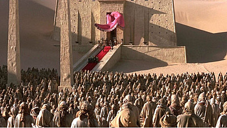 童年经典！这部电影的续集多达350集！金字塔其实是外星人造的！《星际之门》