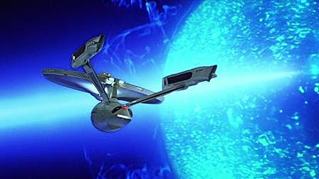 男子劫持星舰前往银河中心, 却意外遭遇...