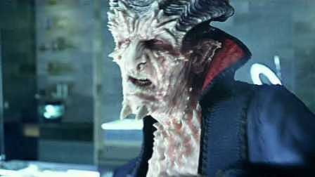 我是尸体拼凑的怪物，几分钟独白电影《屠魔战士》