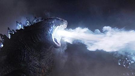 远古巨兽被唤醒, 喷出10万度的热能射线,...