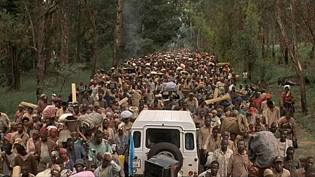 真实事件改编！如果没有这部8.9分的电影，你根本就不知道94年发生过这件事！《卢旺达饭店》