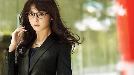 神秘诅咒网站 女白领诅咒别人反害自己 然而结局从来没那么简单《世界奇妙物语之诅咒》