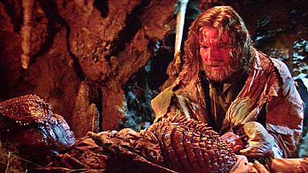 小伙与外星人坠落陌生星球，相处三年后...