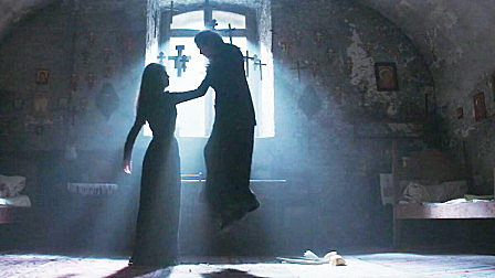 修女被附身,神父在驱魔过程中出现了失误