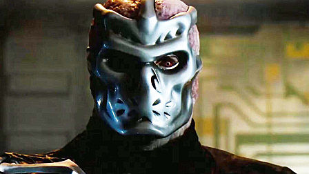 被冷冻了四百多年的变态杀手被送上了太空,苏醒后太空船遭殃了