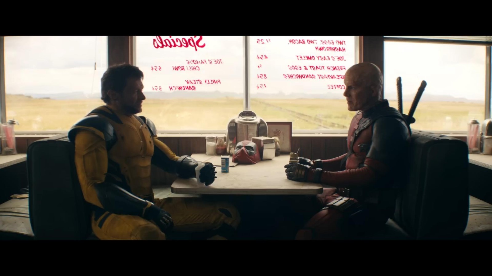 《女死侍惊艳登场！《死侍与金刚狼》全新预告发布