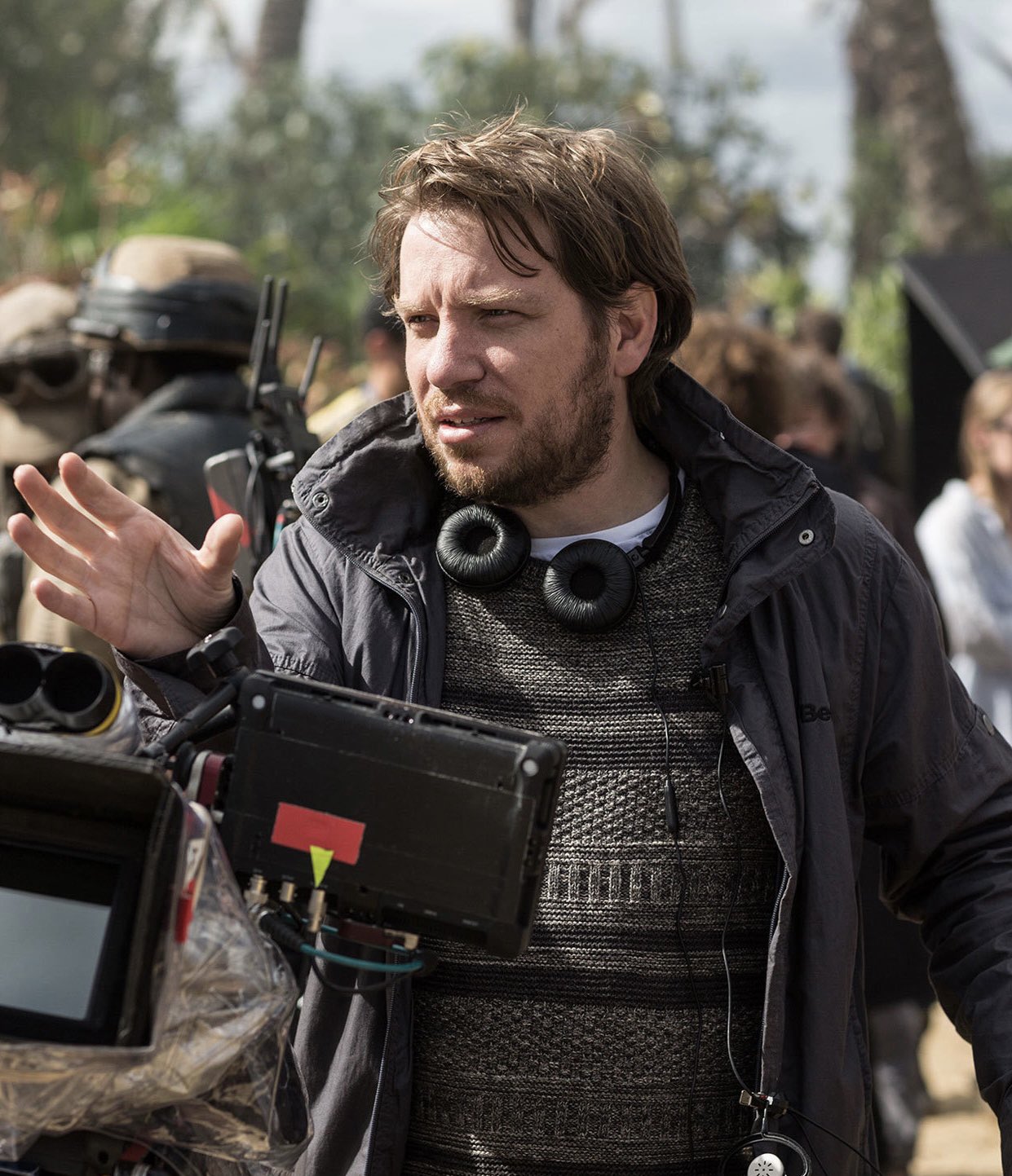 《星战：侠盗一号》导演将执导新《侏罗纪世界》