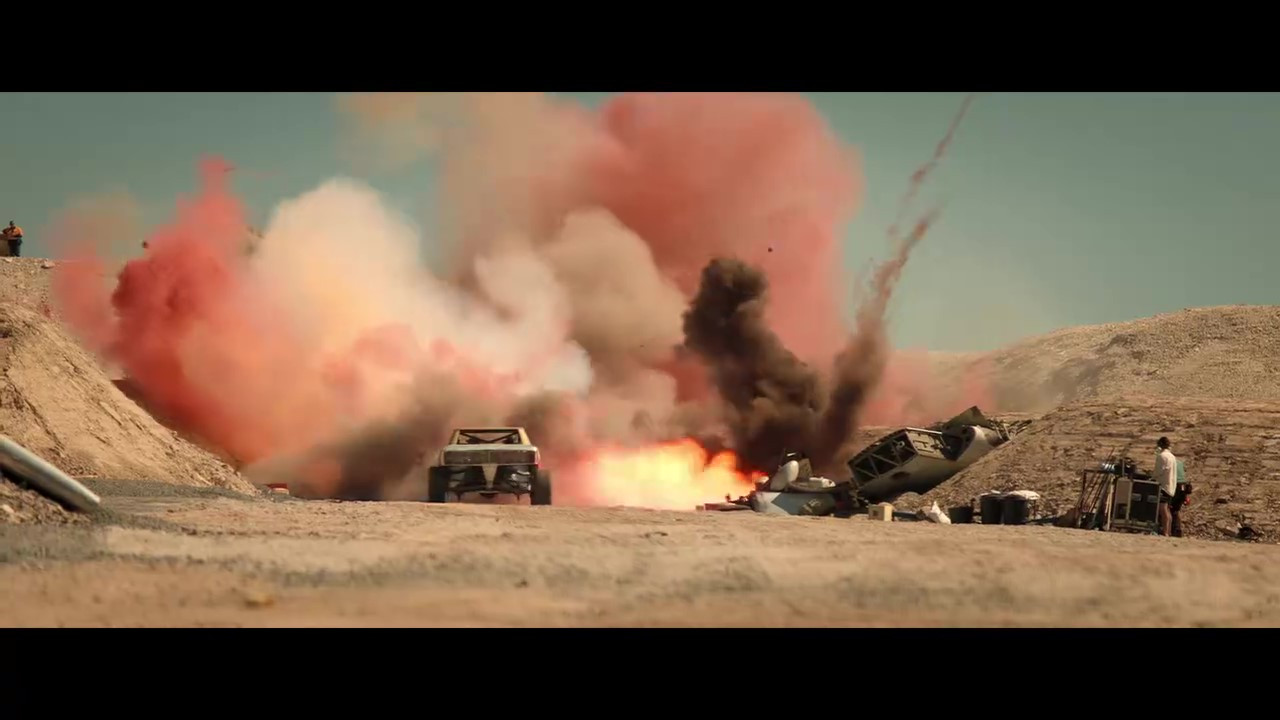 《特技狂人》内地上映日期延后至5月17日