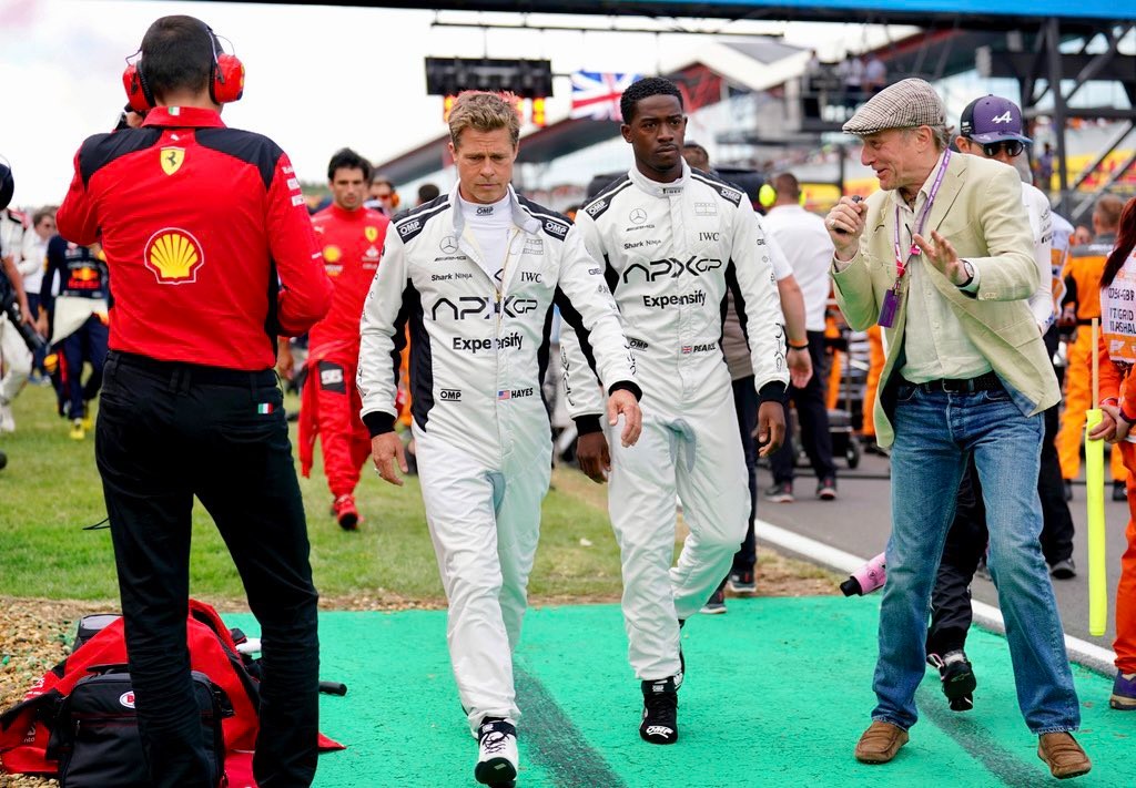 《顶点》定档！60岁帅哥布拉德·皮特将出演F1车手