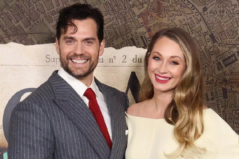 亨利卡维尔女友娜塔莉怀孕，即将迎来当爸爸的角色