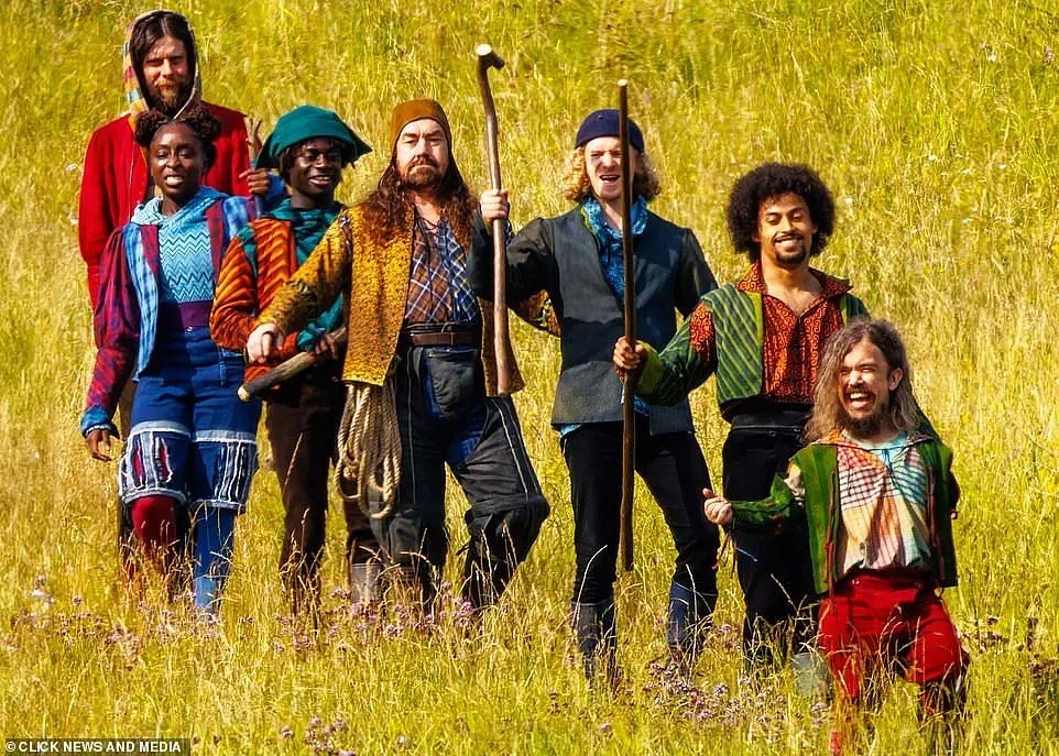 迪士尼《白雪公主》真人电影拍摄完成，黑雪公主引人瞩目