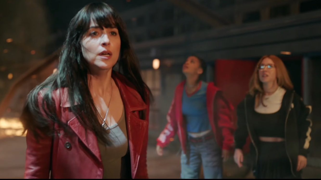 重制：看最新《蜘蛛夫人》剧照和视频，女主角展现魅力十足